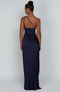 Vestido Maxi de Um Ombro Isadora™ Cetim Elegante Fenda Alta Ajustável Versátil
