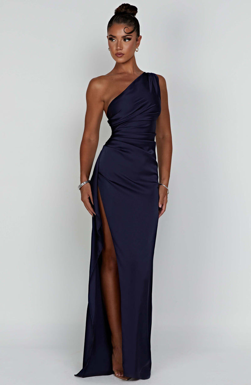 Vestido Maxi de Um Ombro Isadora™ Cetim Elegante Fenda Alta Ajustável Versátil