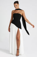 Vestido Maxi Elegante Isadora™ com Fenda: Conforto Luxuoso para Eventos Memoráveis