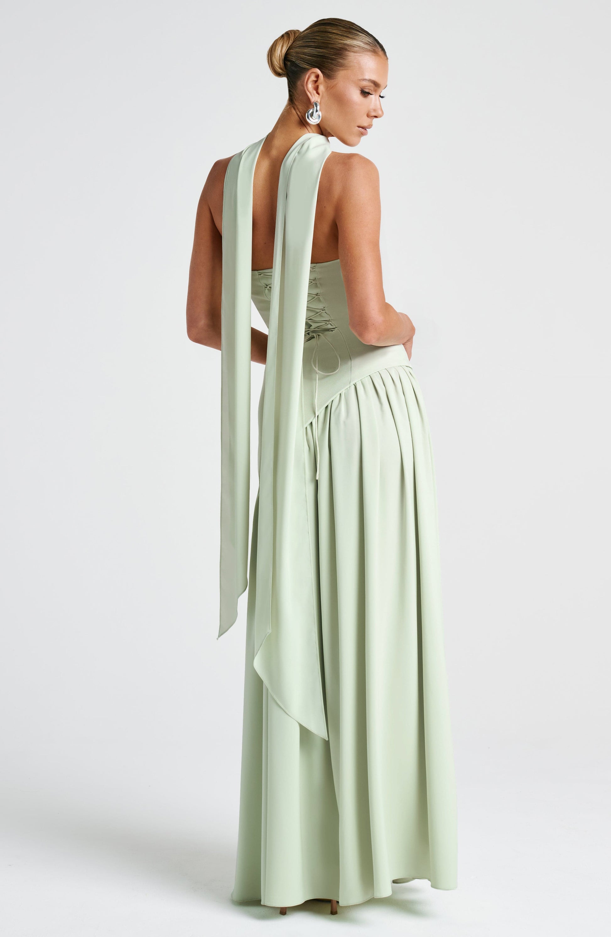 Vestido Maxi Elegante Isadora™ com Fenda: Conforto Luxuoso para Eventos Memoráveis